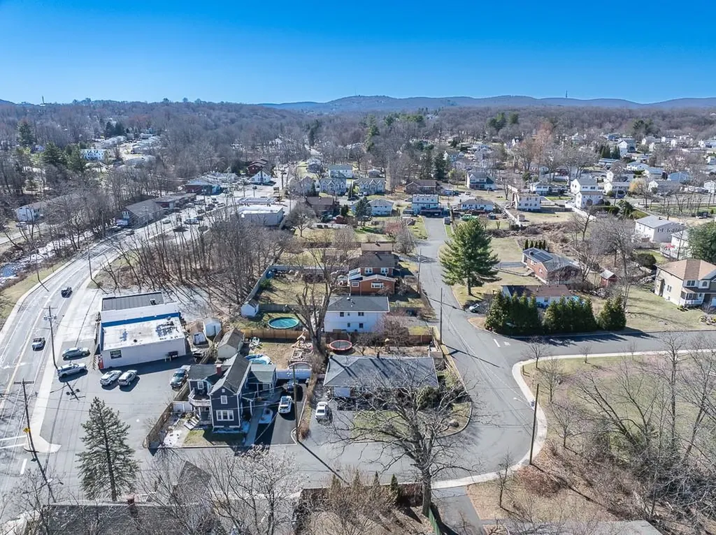 9 Jackson Avenue Garnerville NY 10923