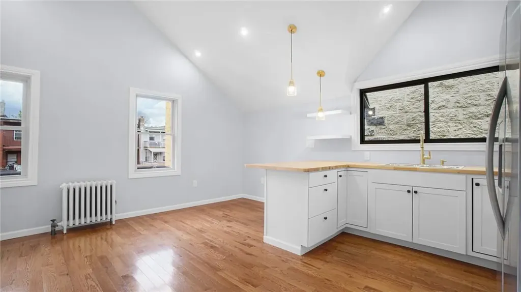 829 E 229th Street Bronx NY 10466