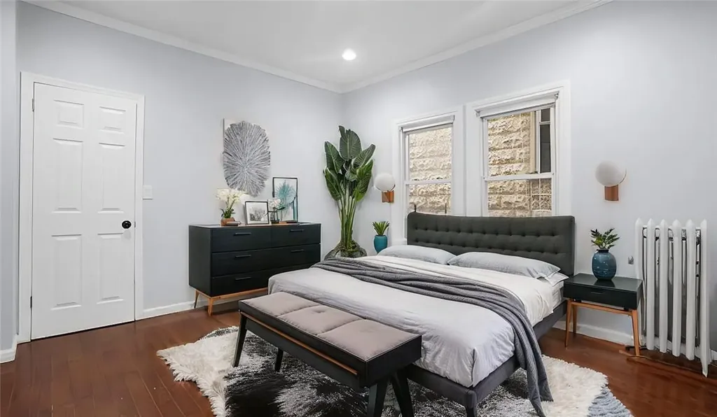 829 E 229th Street Bronx NY 10466