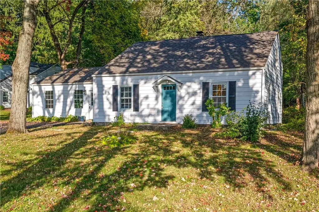 6 Schoolhouse Lane Poughkeepsie NY 12603