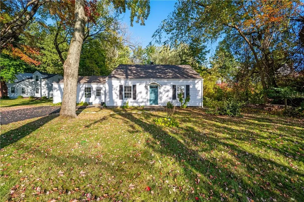 6 Schoolhouse Lane Poughkeepsie NY 12603