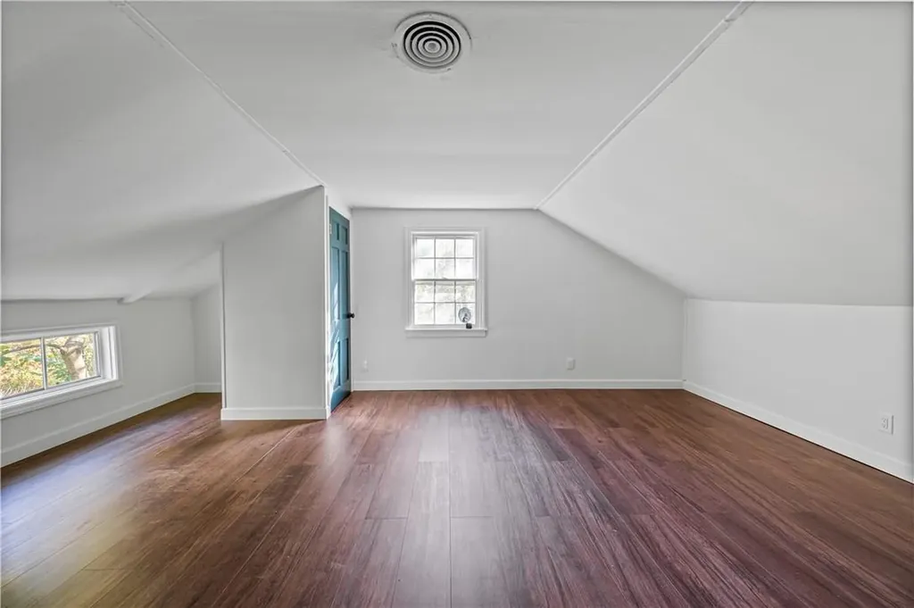 6 Schoolhouse Lane Poughkeepsie NY 12603