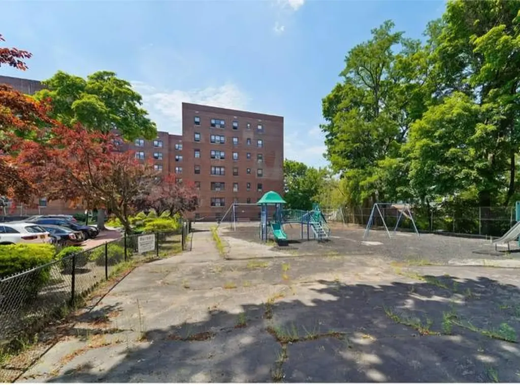 1 Fisher Drive Mount Vernon NY 10552