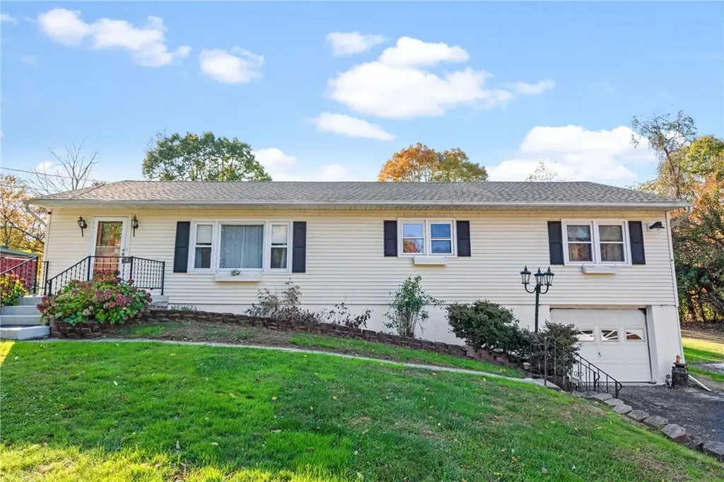 251 Mountain View Avenue Wallkill NY 12589