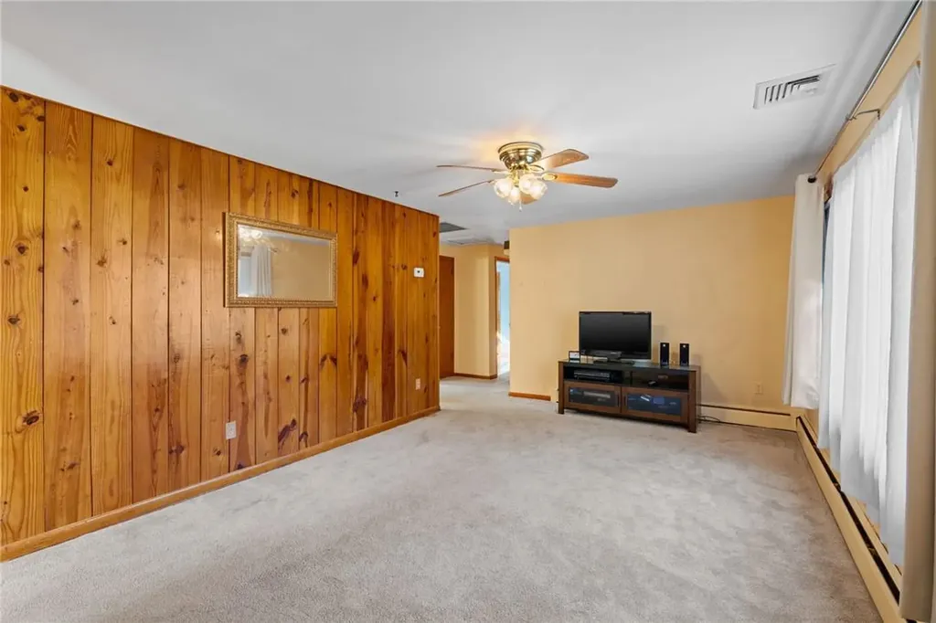 251 Mountain View Avenue Wallkill NY 12589