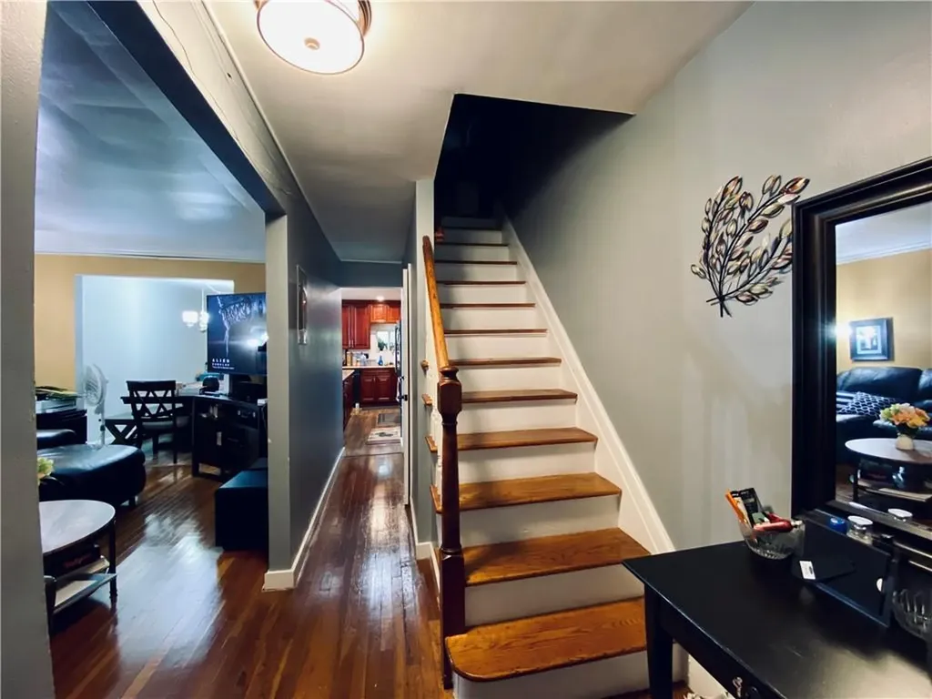 4228 Murdock Avenue Bronx NY 10466