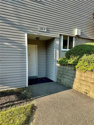 145 Flintlock Way Yorktown Heights NY 10598