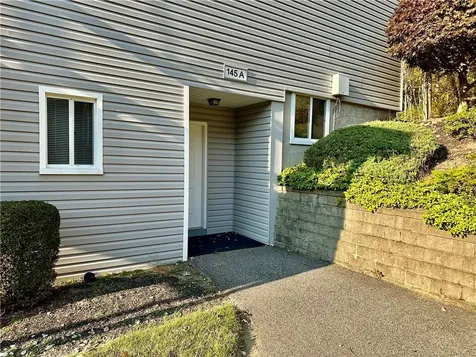 145 Flintlock Way Yorktown Heights NY 10598