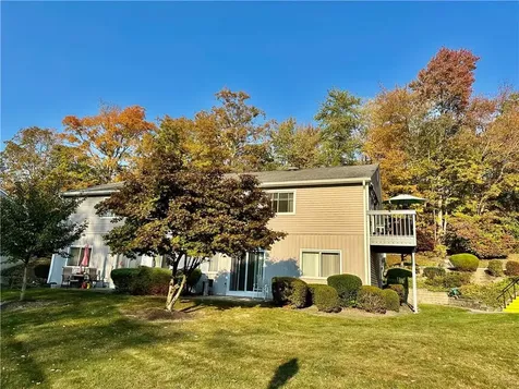 145 Flintlock Way Yorktown Heights NY 10598