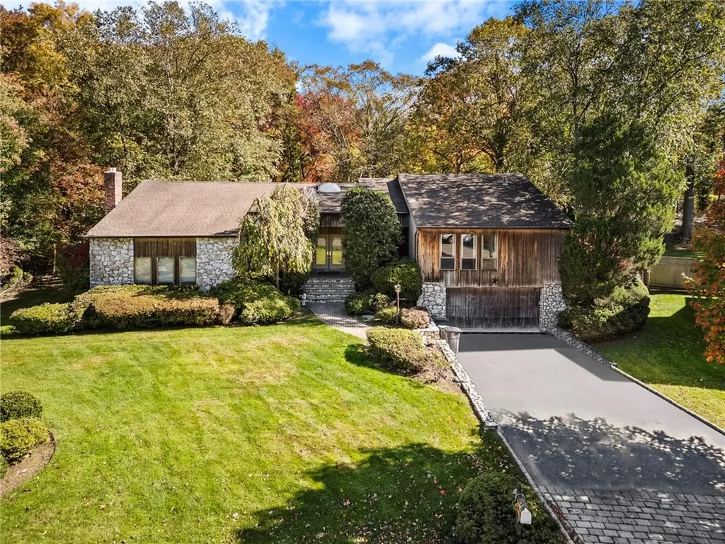 20 Devonshire Drive White Plains NY 10605