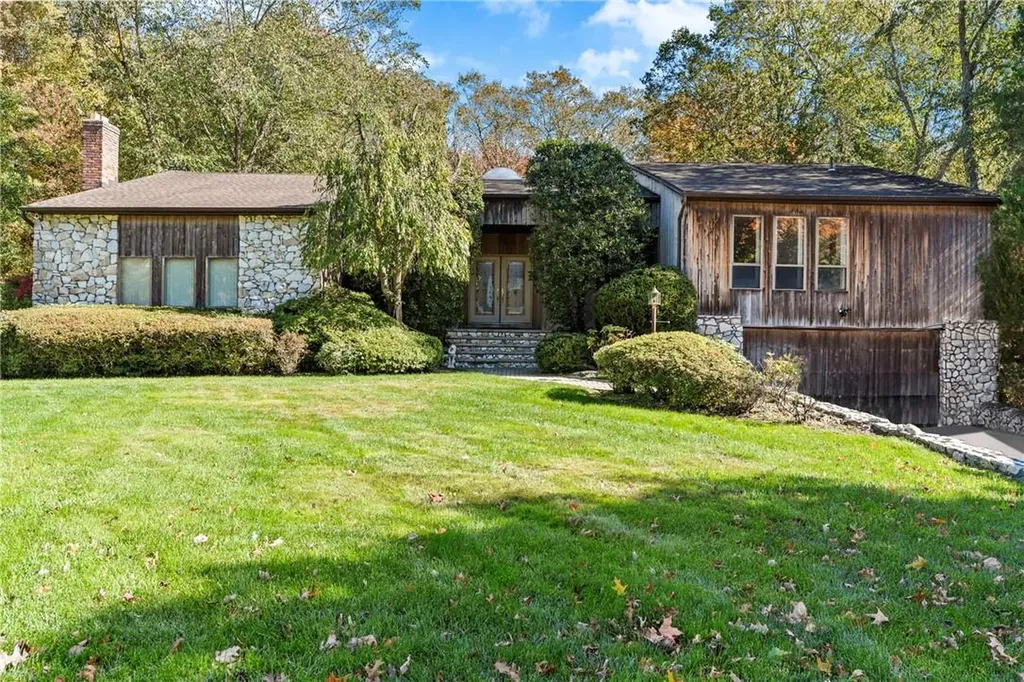 20 Devonshire Drive White Plains NY 10605