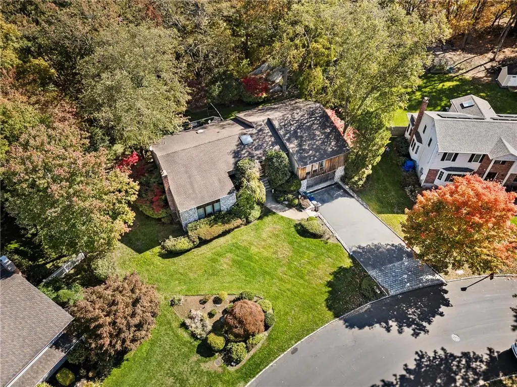 20 Devonshire Drive White Plains NY 10605