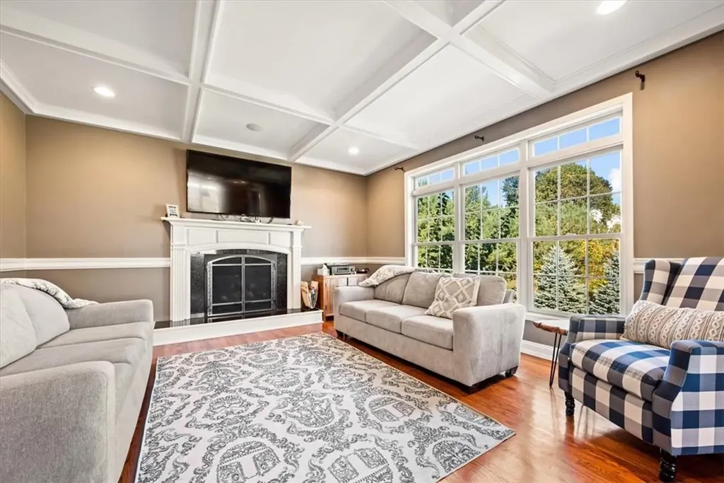 5 Summit Drive Marlboro NY 12542