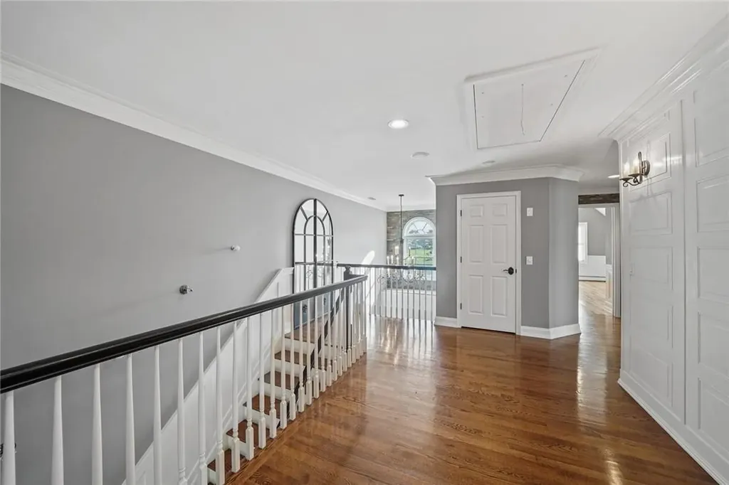 5 Summit Drive Marlboro NY 12542