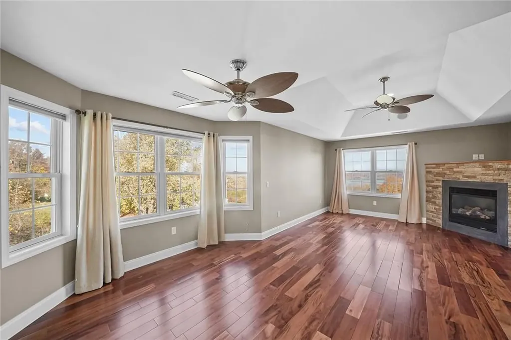 5 Summit Drive Marlboro NY 12542