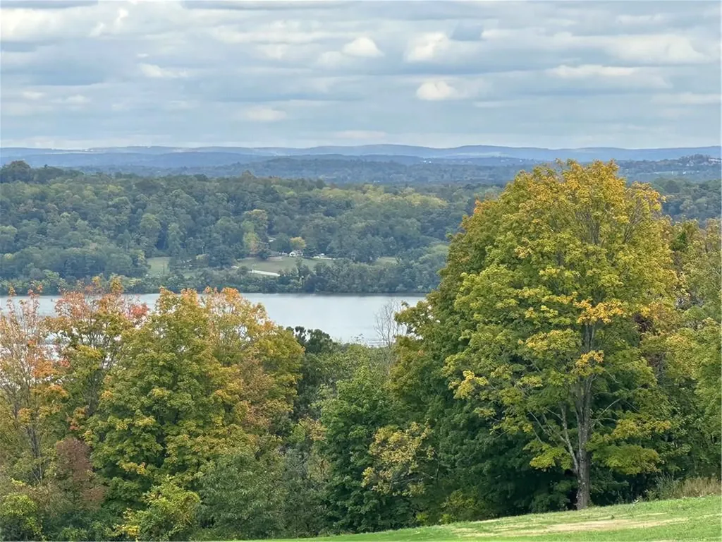 5 Summit Drive Marlboro NY 12542