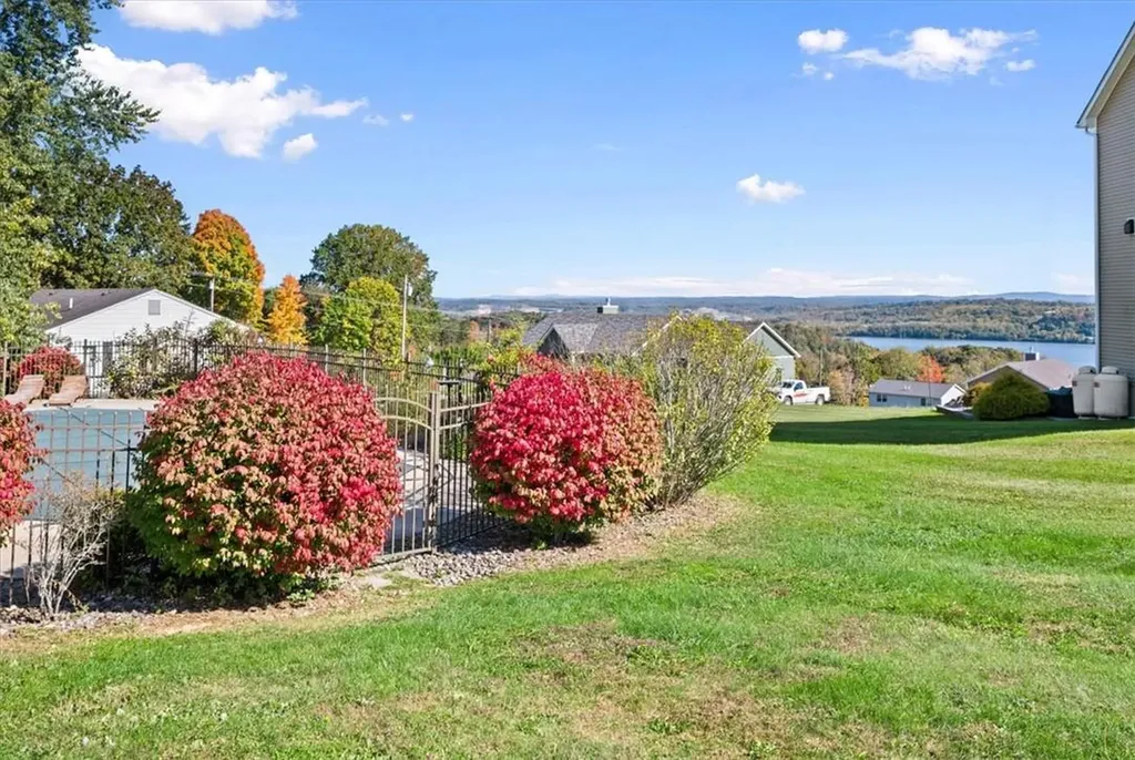 5 Summit Drive Marlboro NY 12542
