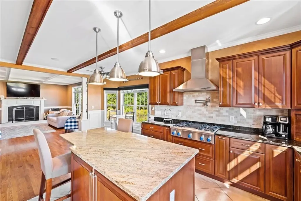 5 Summit Drive Marlboro NY 12542