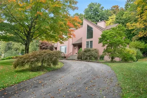 27 Pheasant Run Road Pleasantville NY 10570