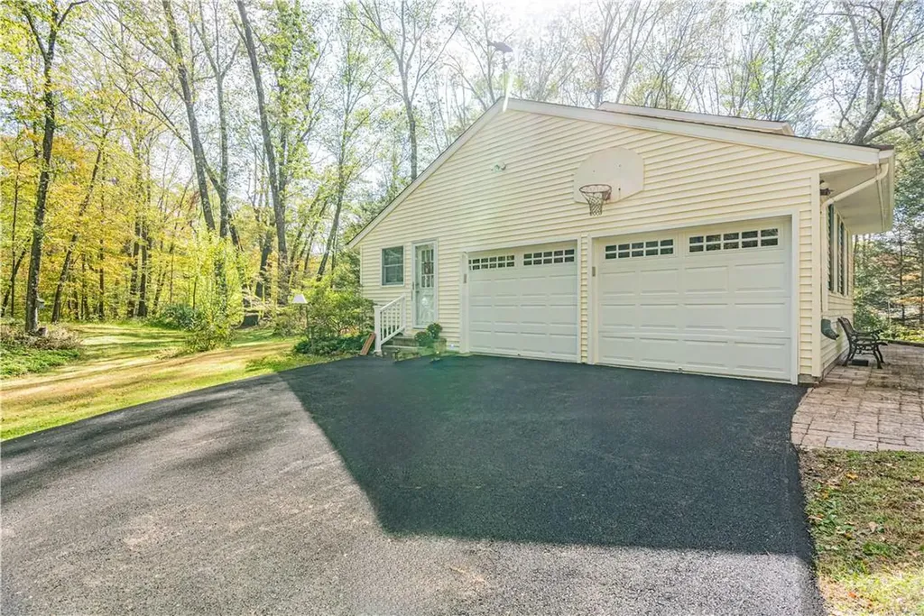 26 Matuk Drive Hyde Park NY 12538