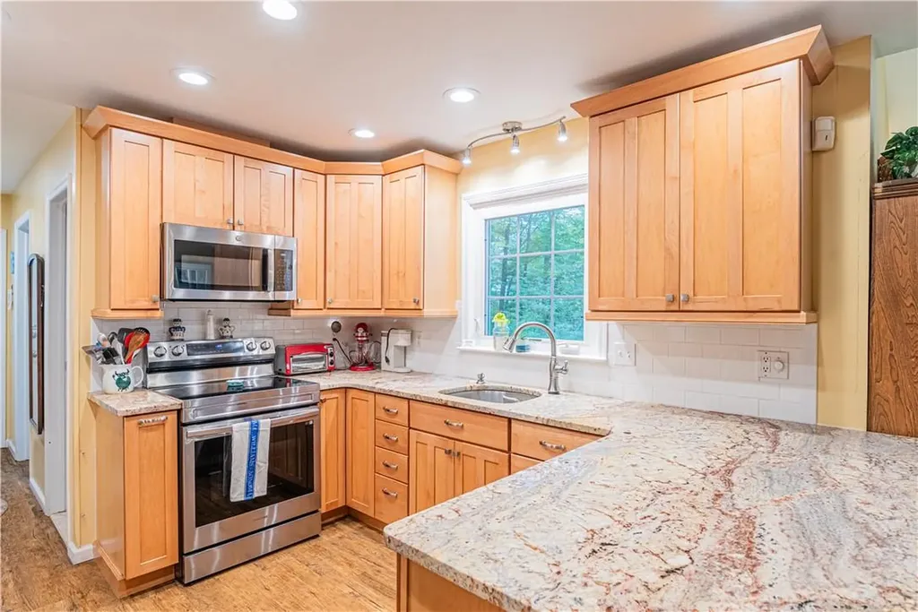 26 Matuk Drive Hyde Park NY 12538