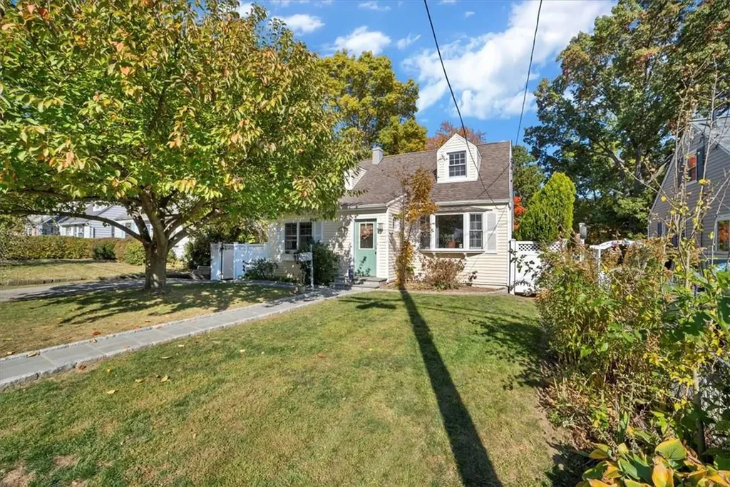 40 Hearthstone Road Yonkers NY 10710