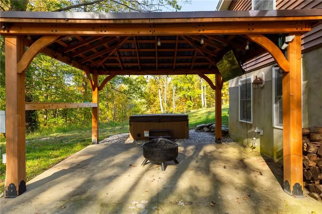 5183 Route 9 Staatsburg NY 12580