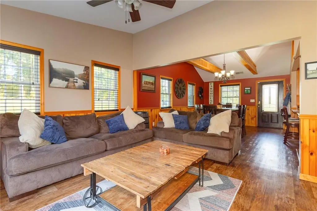 5183 Route 9 Staatsburg NY 12580