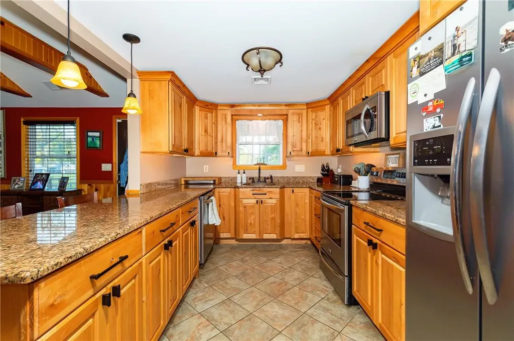 5183 Route 9 Staatsburg NY 12580