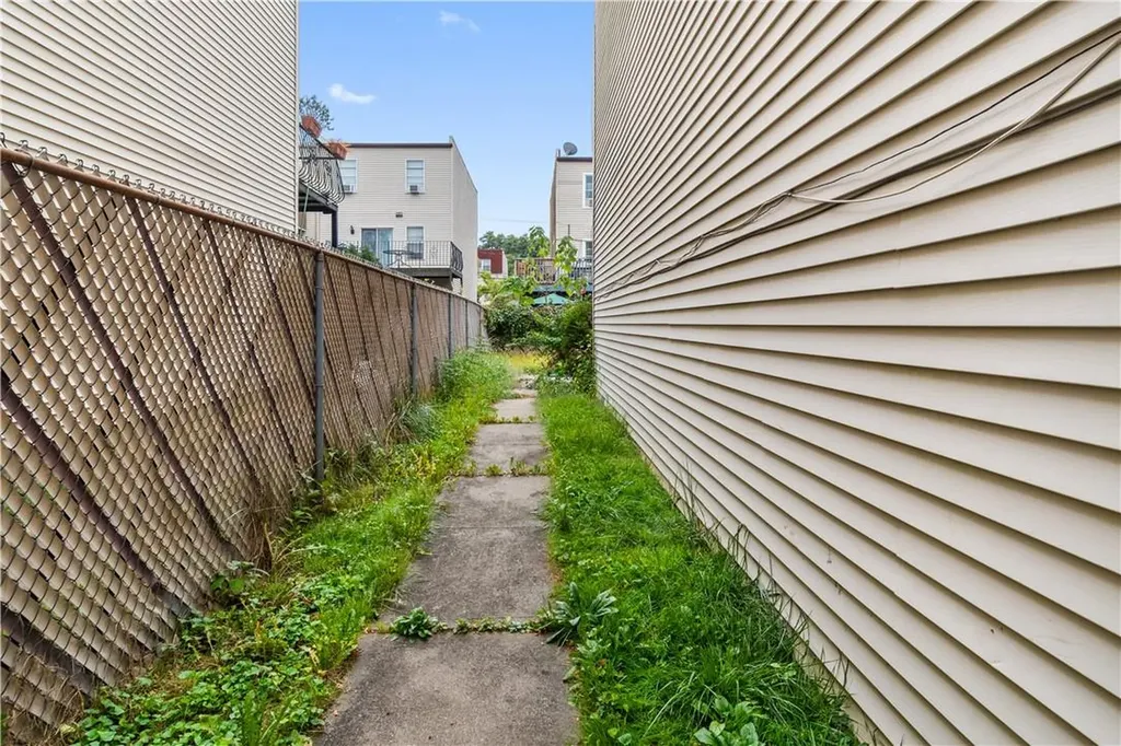 2026 Caesar Place Bronx NY 10473