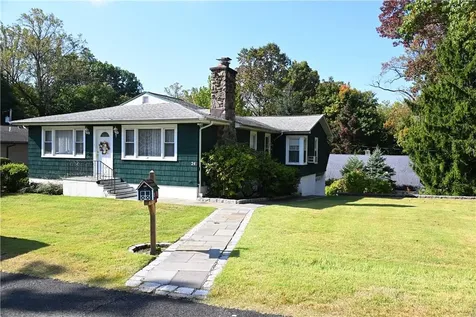 24 Lorenz Drive Valhalla NY 10595