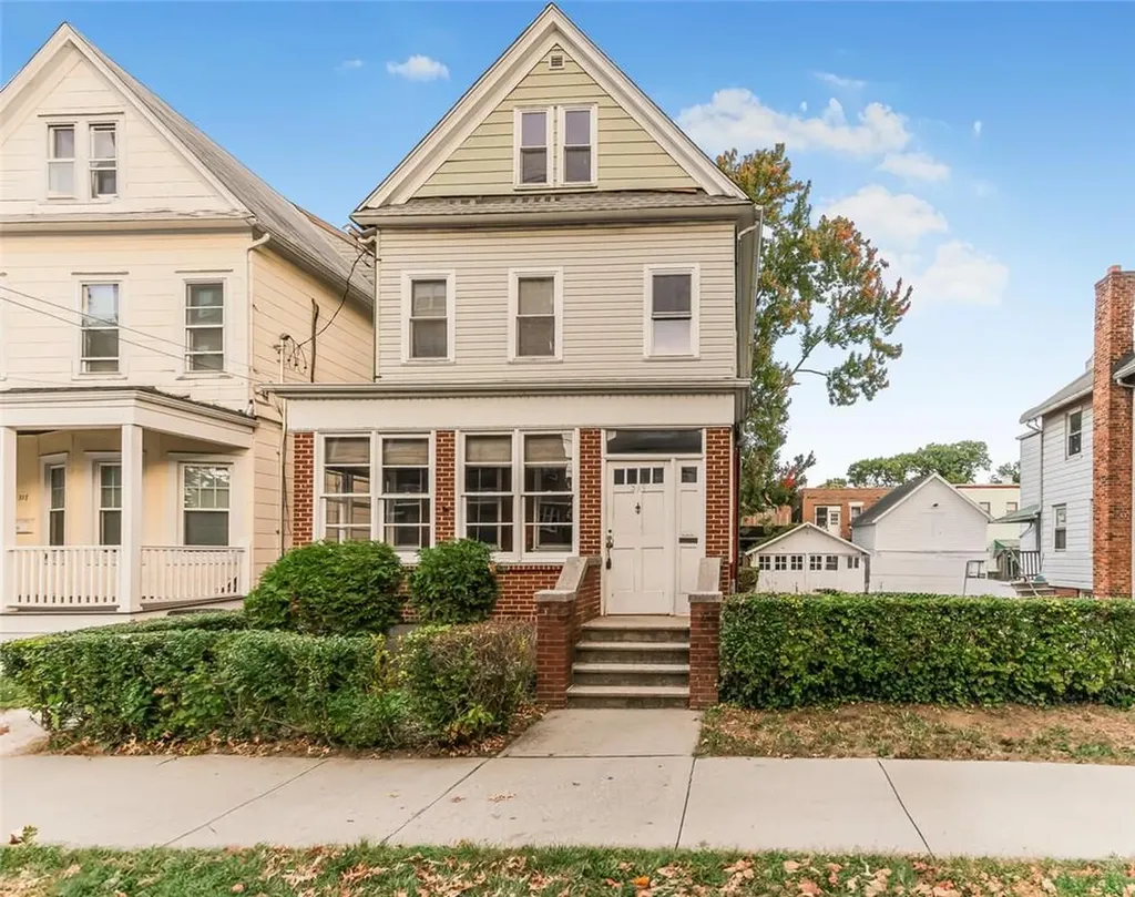 319 East 235th Street Bronx NY 10470