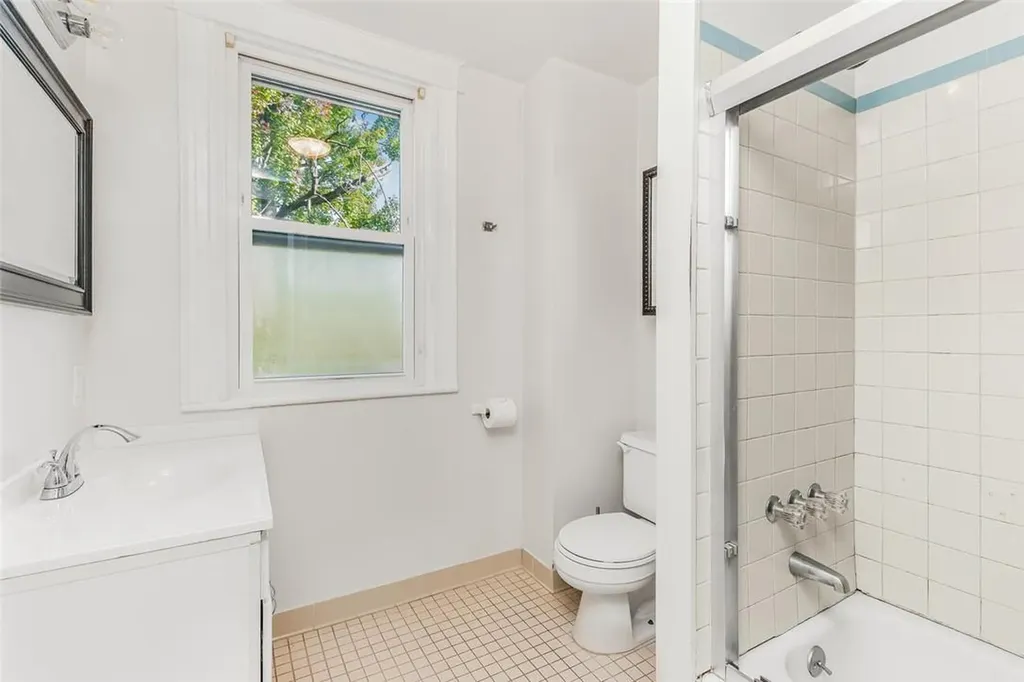 319 East 235th Street Bronx NY 10470