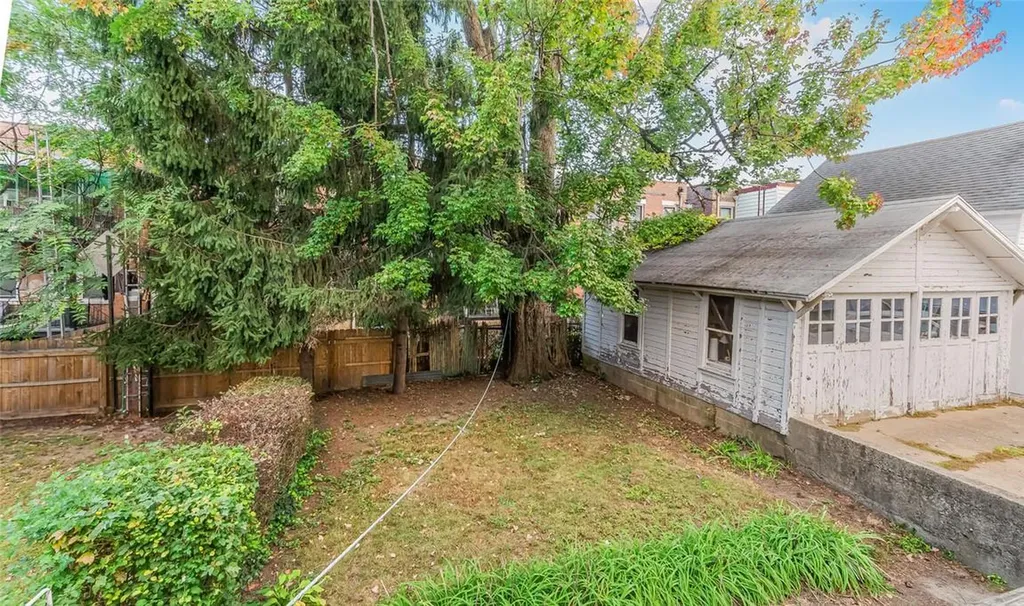 319 East 235th Street Bronx NY 10470