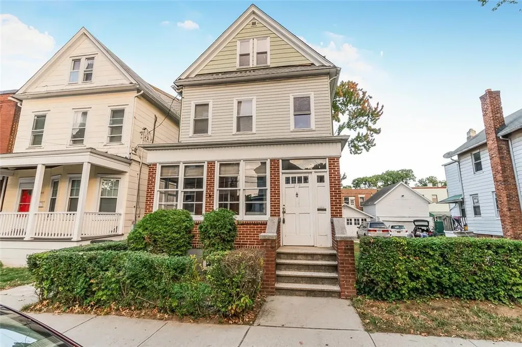 319 East 235th Street Bronx NY 10470