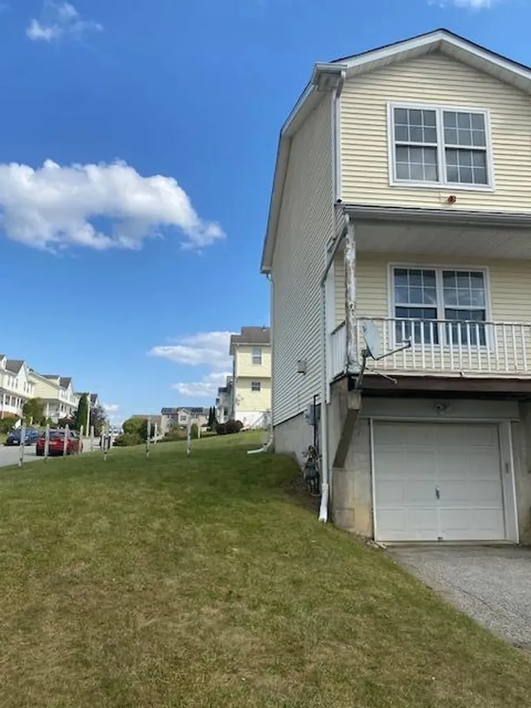 176 Darin Road Warwick NY 10990