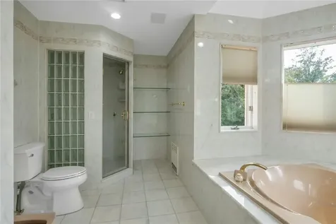 14 Potters Lane New Rochelle NY 10805