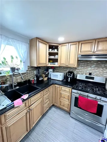 2808 Wickham Avenue Bronx NY 10469