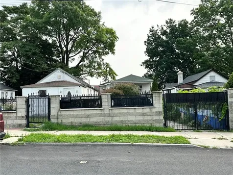 2808 Wickham Avenue Bronx NY 10469