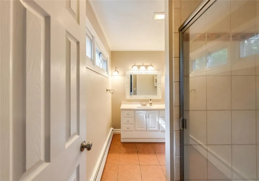 18 Toomey Drive Poughkeepsie NY 12603