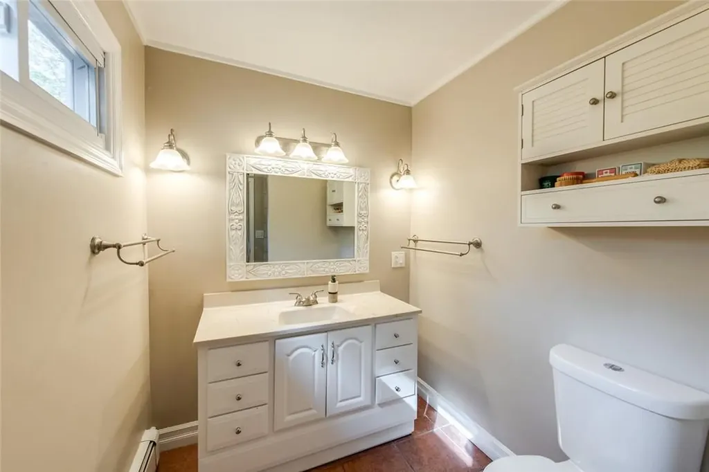 18 Toomey Drive Poughkeepsie NY 12603