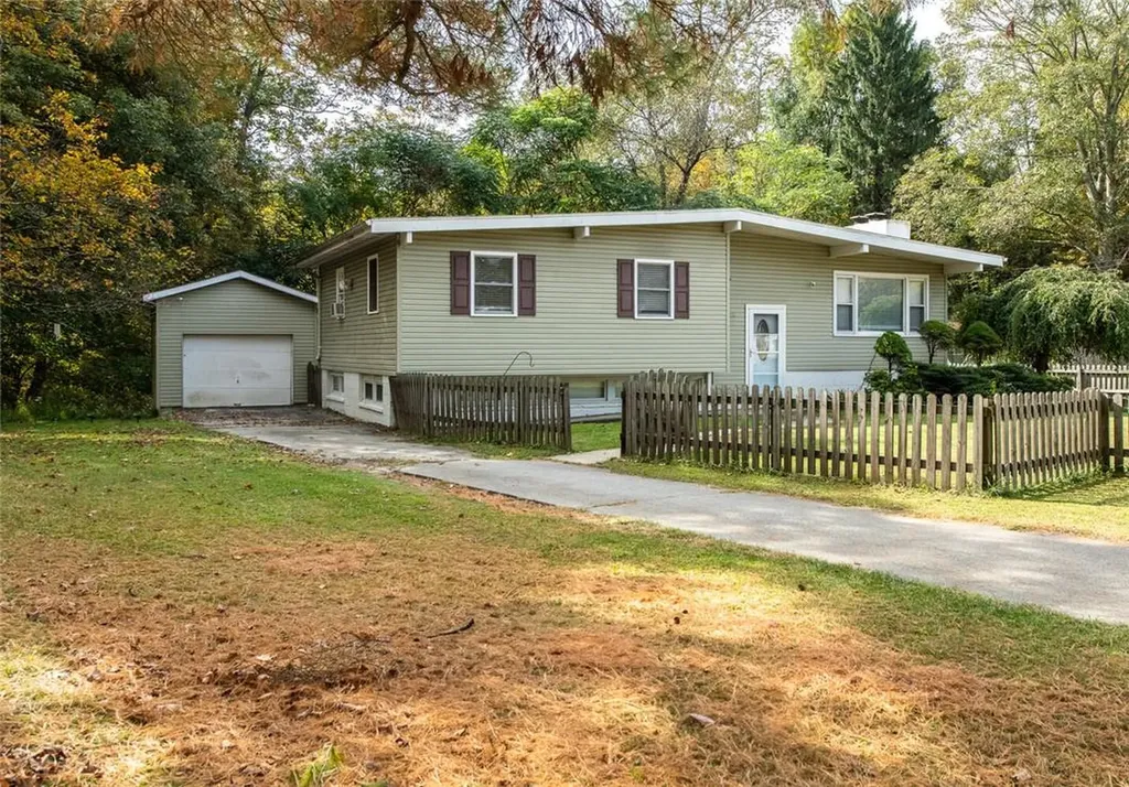 18 Toomey Drive Poughkeepsie NY 12603