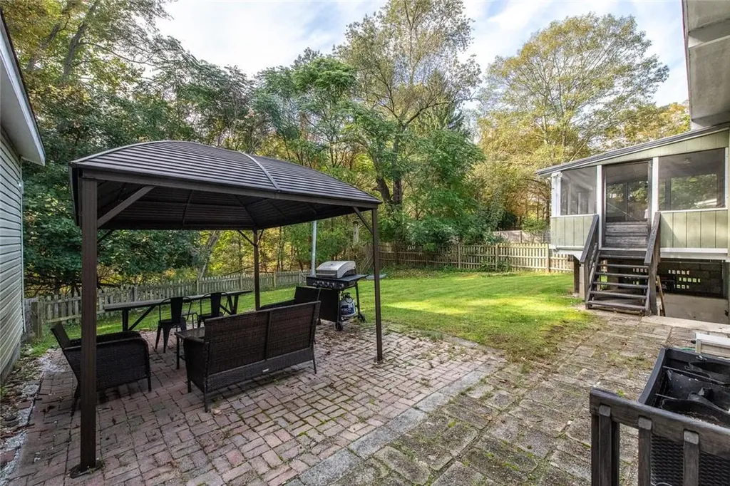 18 Toomey Drive Poughkeepsie NY 12603