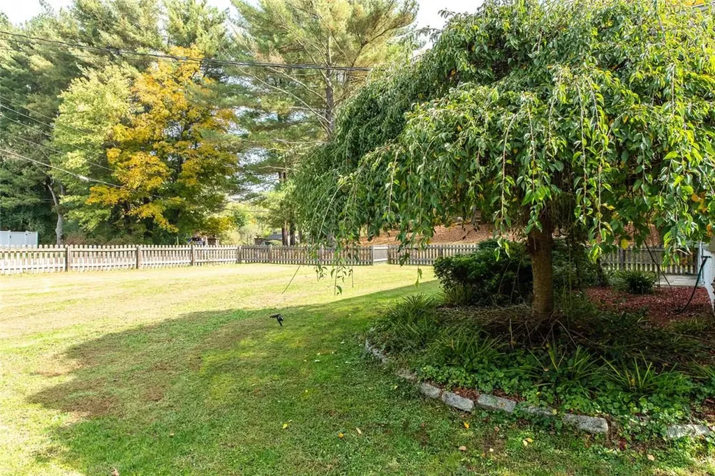 18 Toomey Drive Poughkeepsie NY 12603