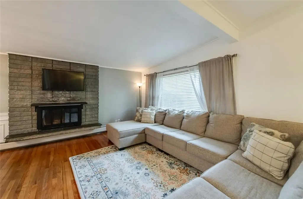 18 Toomey Drive Poughkeepsie NY 12603