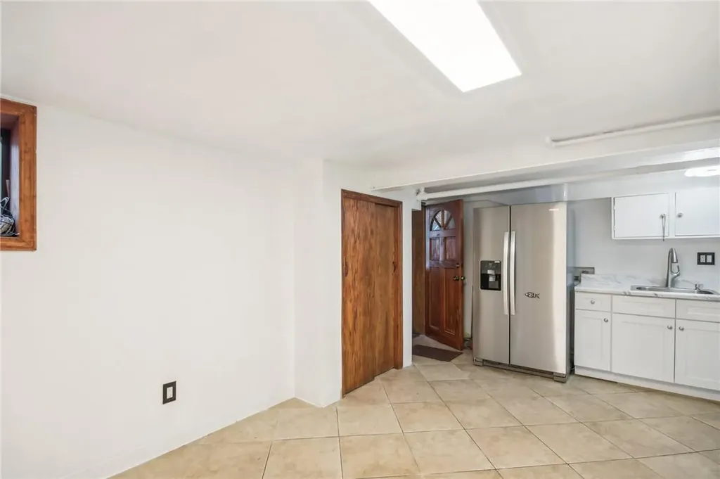 8464 86th Avenue Woodhaven NY 11421