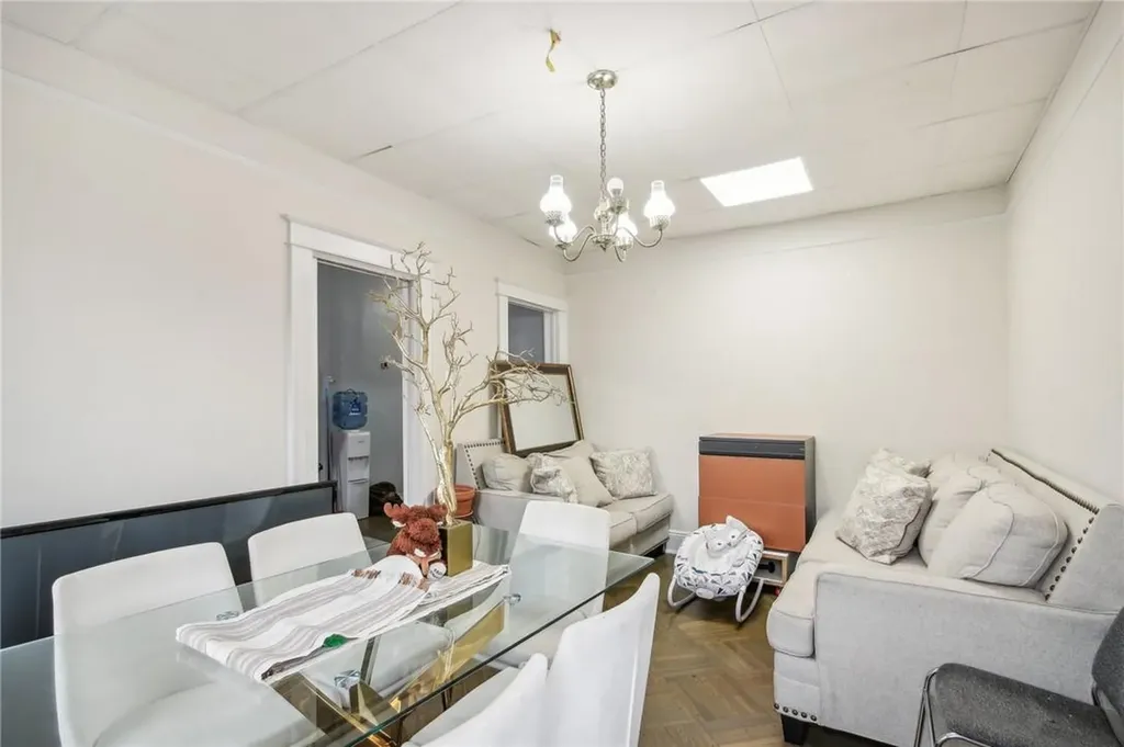 8464 86th Avenue Woodhaven NY 11421