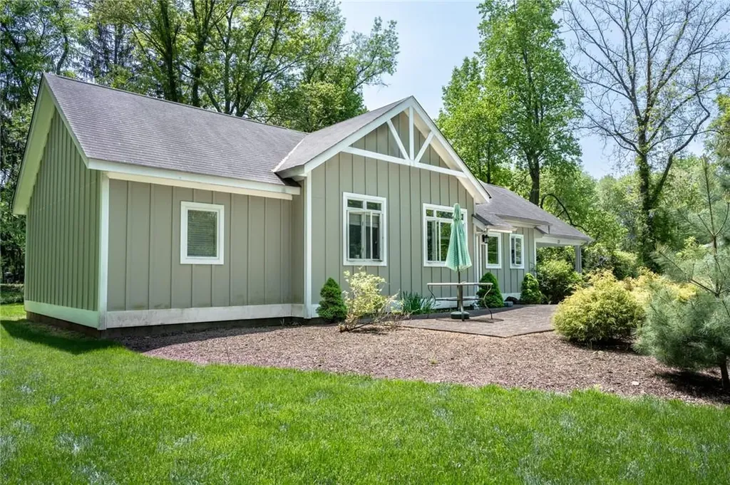 13-15 Sickletown Road Pearl River NY 10965