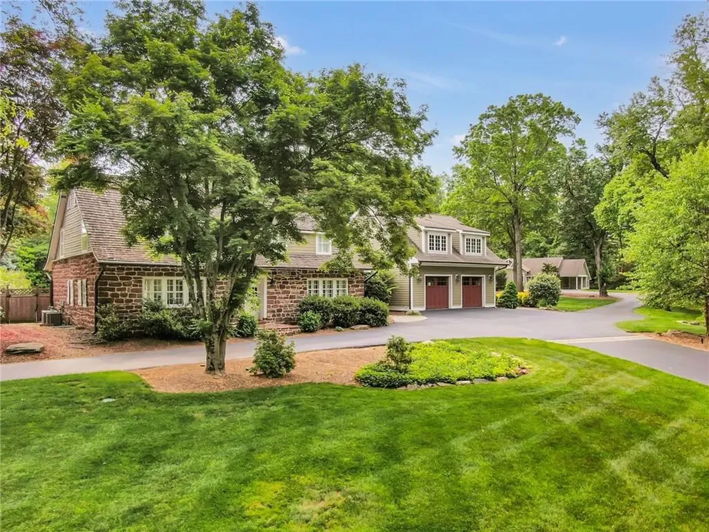 13-15 Sickletown Road Pearl River NY 10965