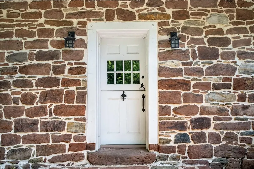 13-15 Sickletown Road Pearl River NY 10965